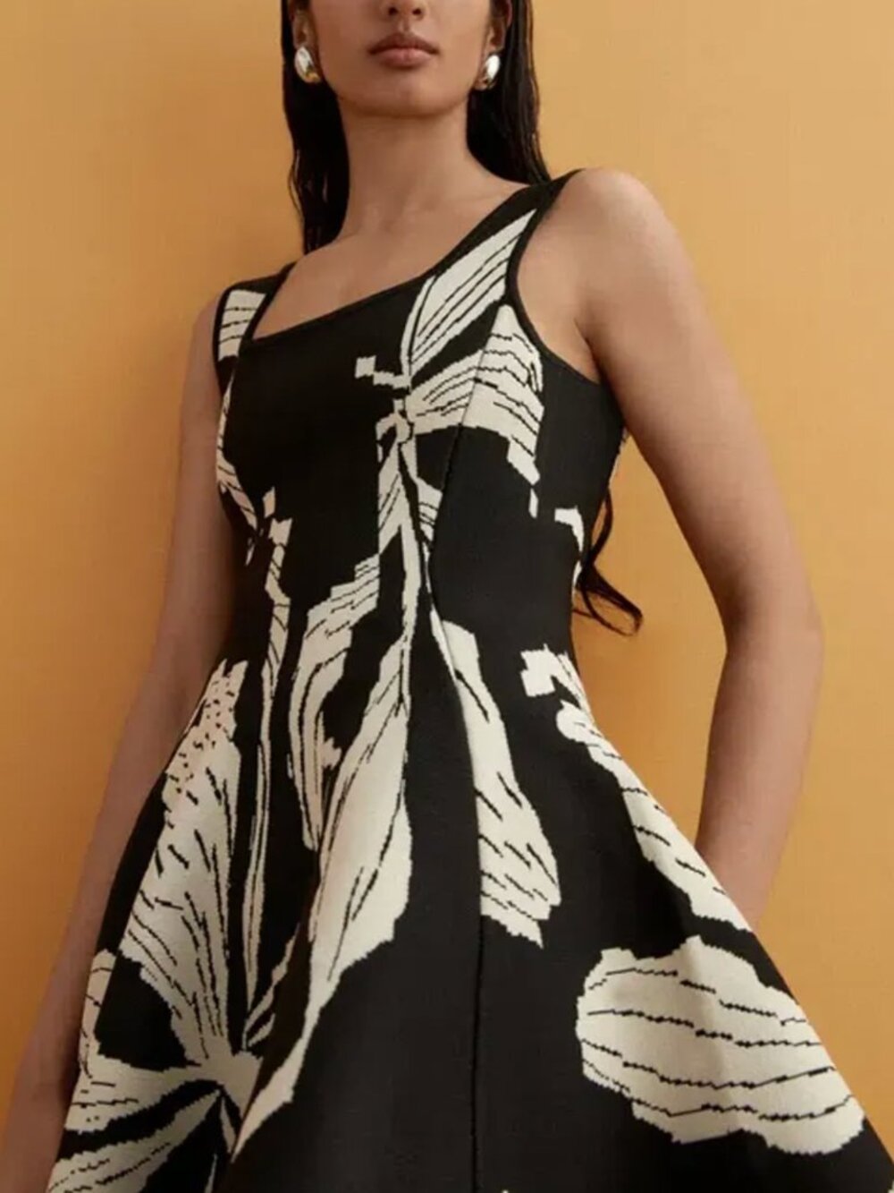 BEST Sheike Galleria Knit Mini Dress US 4/6/8/10 Lotus Flower Black Ivory